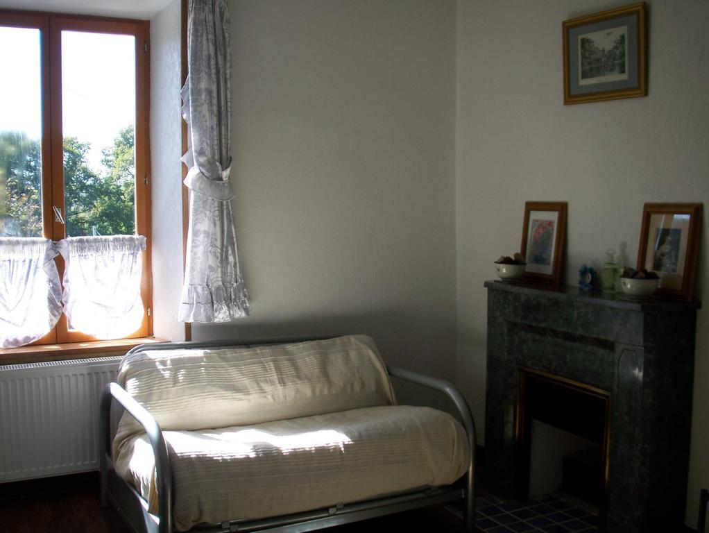La Chataigne Doree Saint-Pierre-de-Fursac Room photo